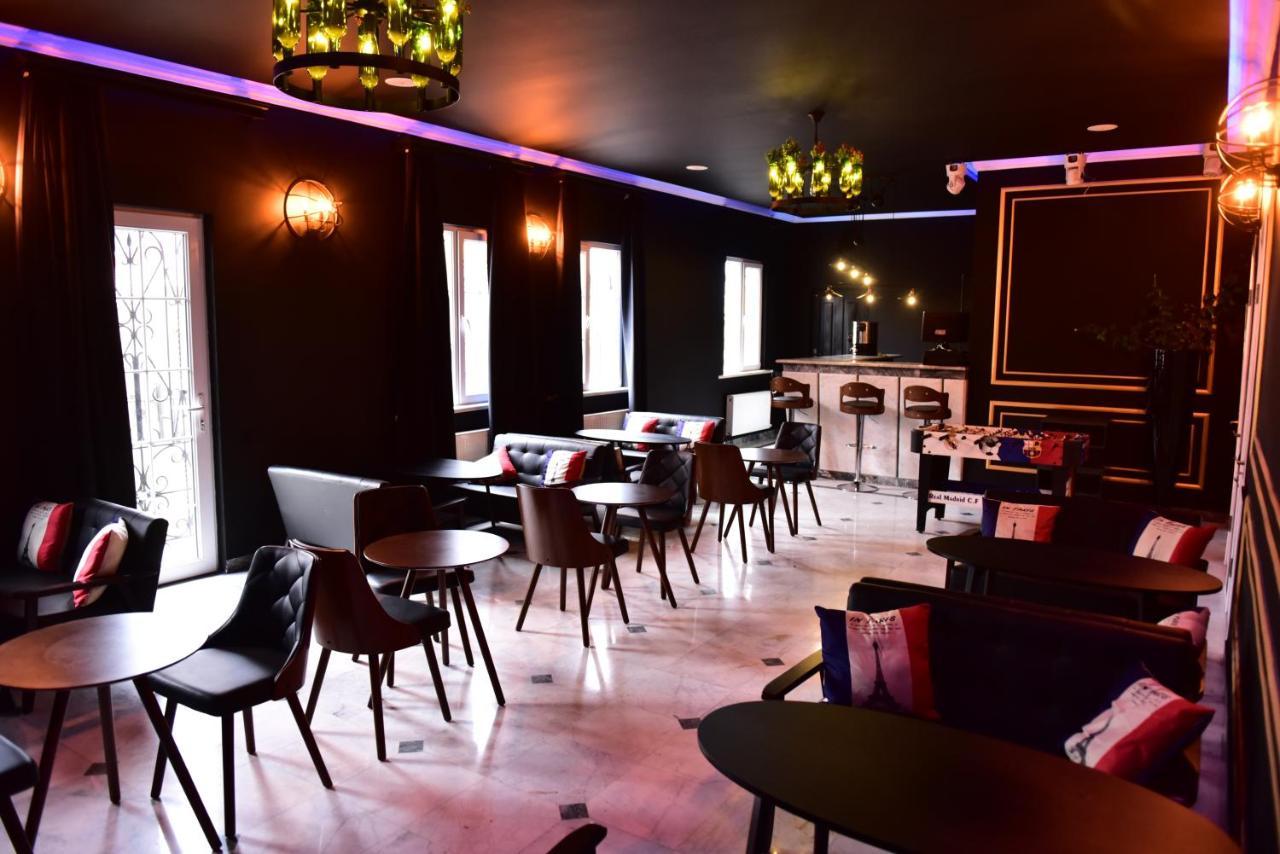 La Casa Hotel Ереван Екстериор снимка