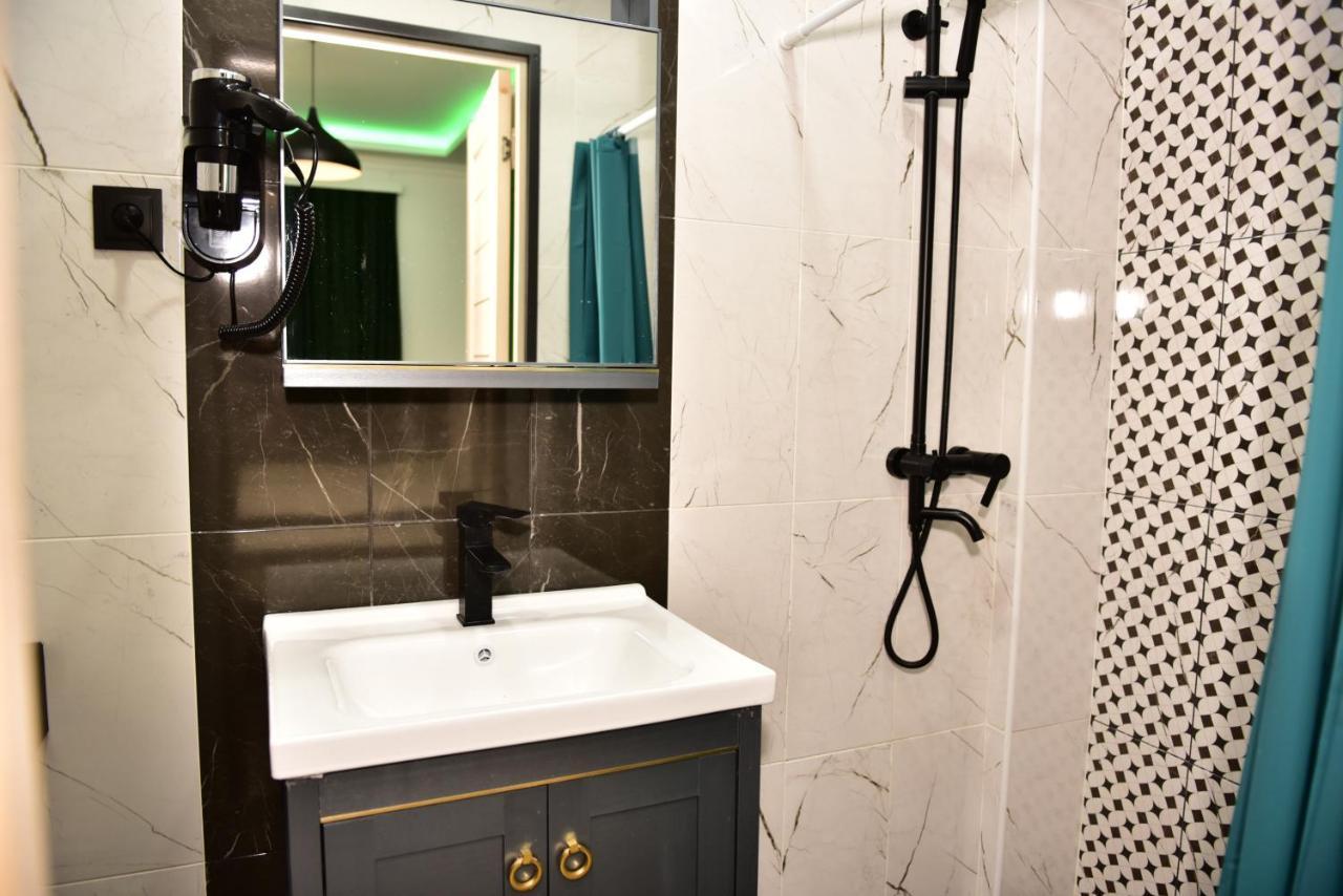 La Casa Hotel Ереван Екстериор снимка