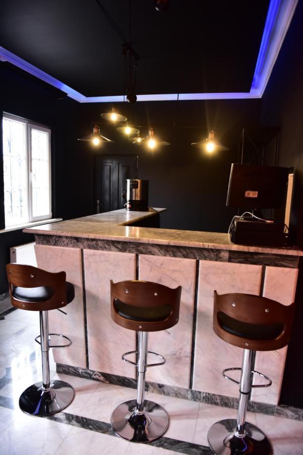 La Casa Hotel Ереван Екстериор снимка