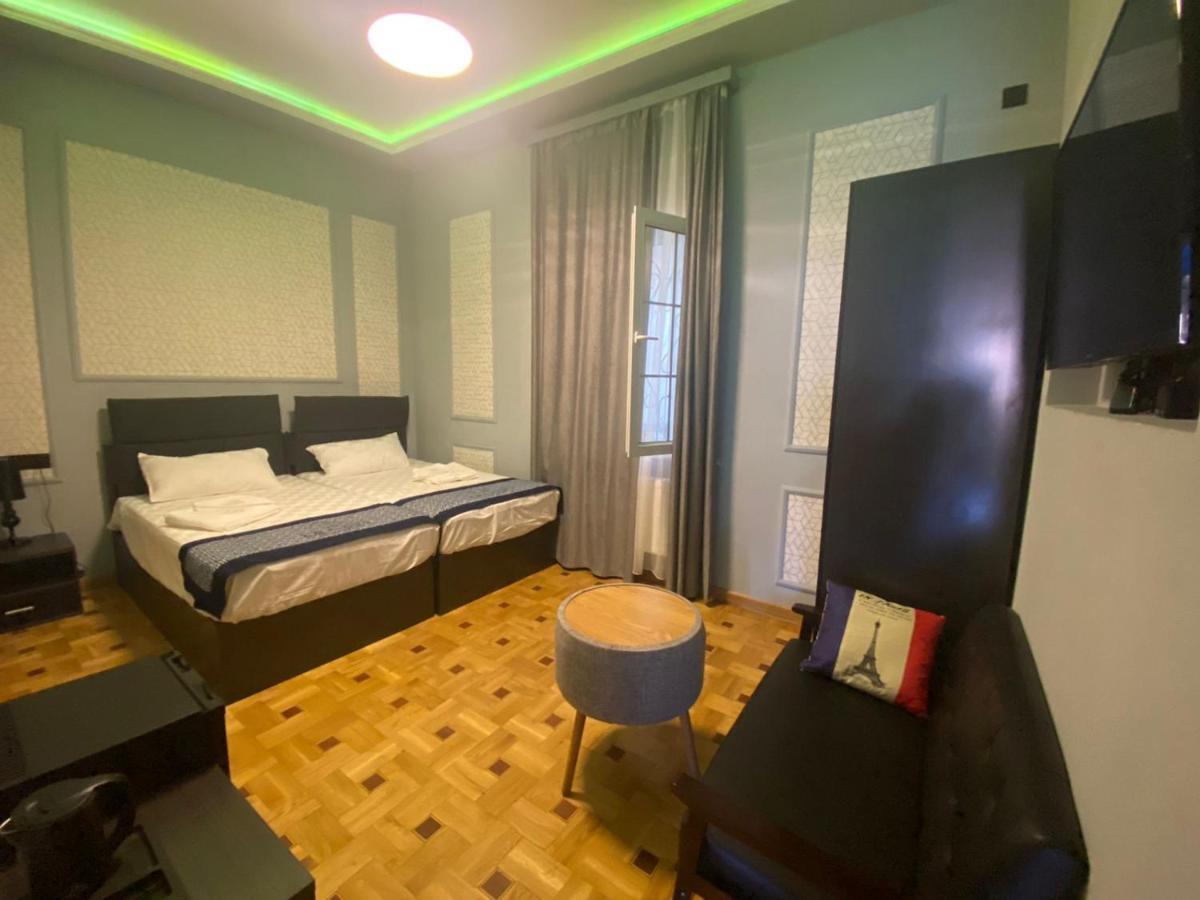 La Casa Hotel Ереван Екстериор снимка