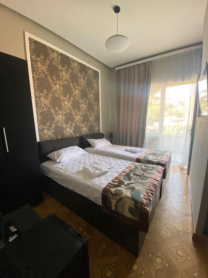 La Casa Hotel Ереван Екстериор снимка