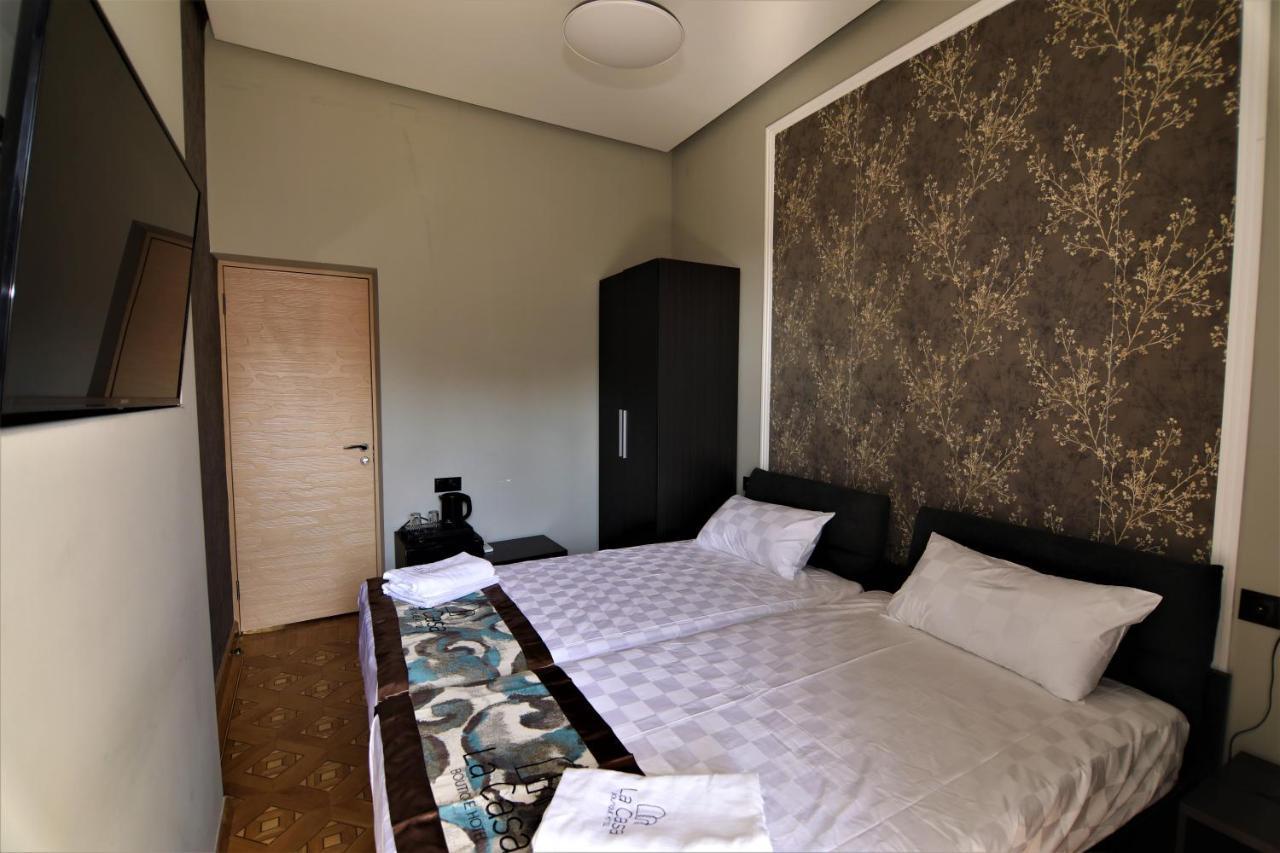 La Casa Hotel Ереван Екстериор снимка