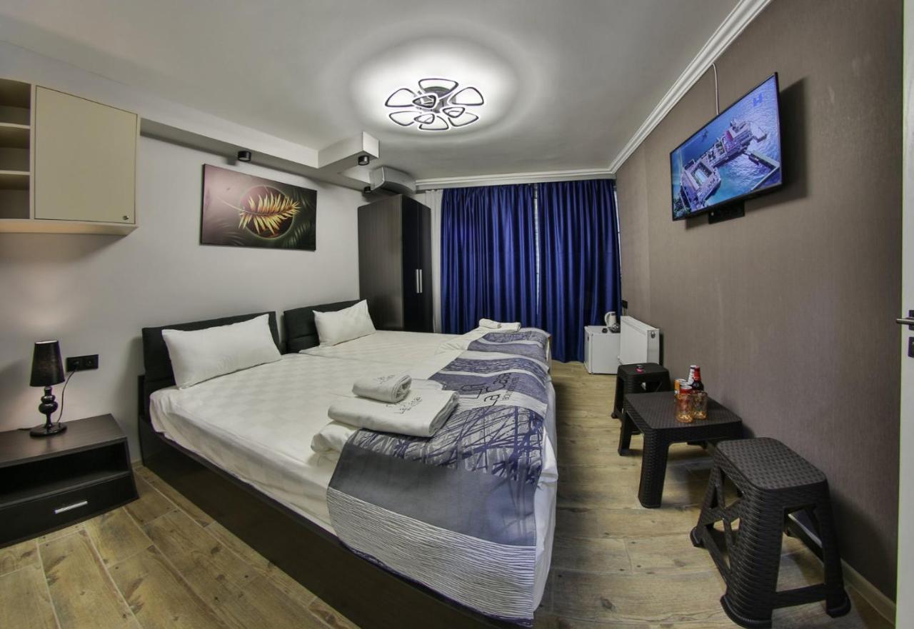 La Casa Hotel Ереван Екстериор снимка