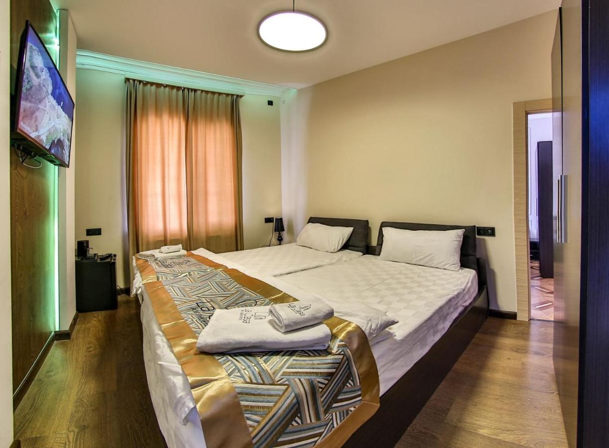 La Casa Hotel Ереван Екстериор снимка