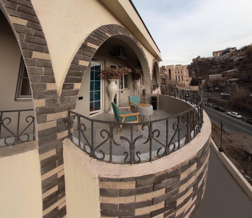 La Casa Hotel Ереван Екстериор снимка