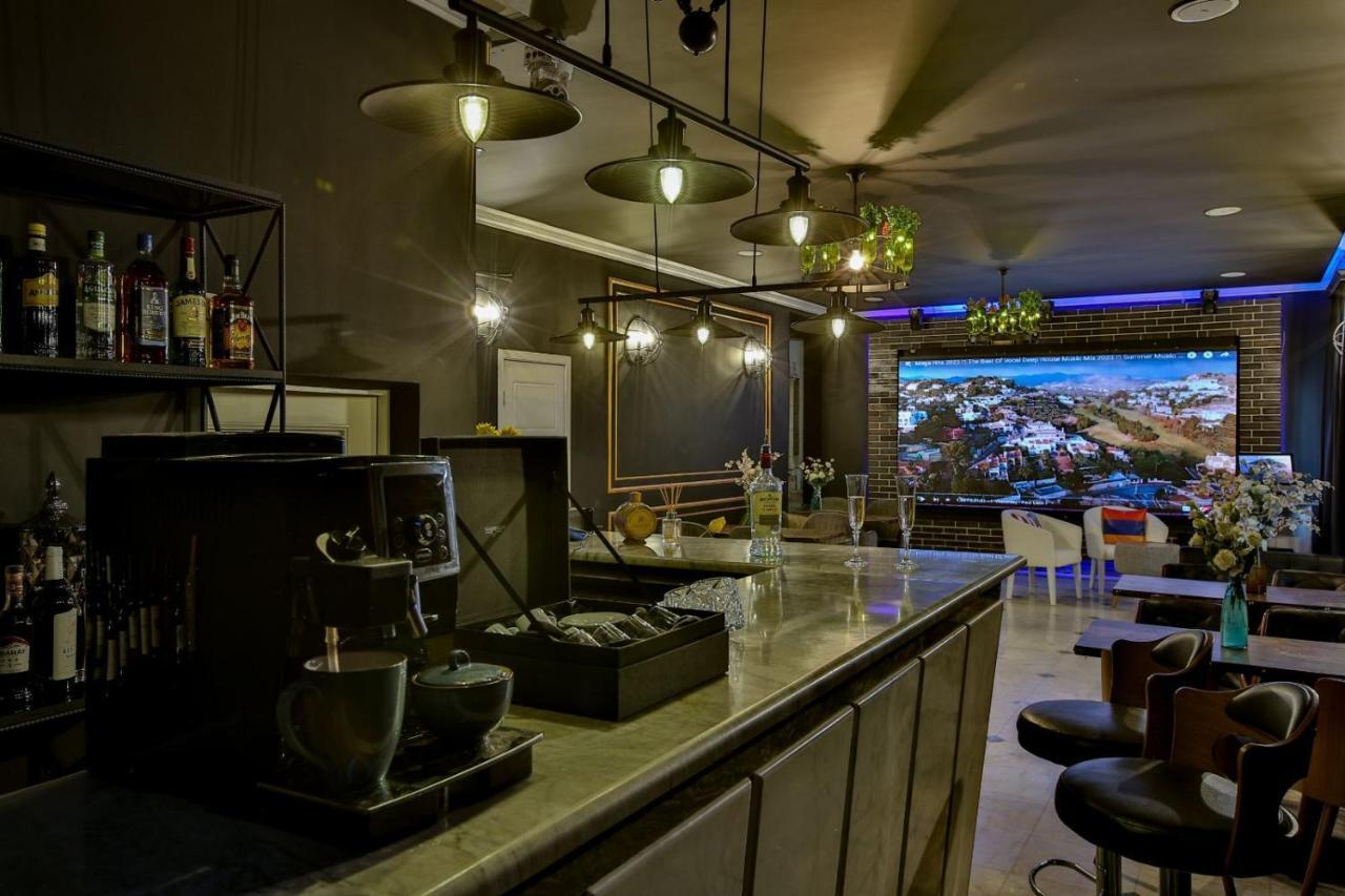 La Casa Hotel Ереван Екстериор снимка